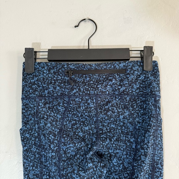 Lululemon Blue Patterned Leggings - Picture 6 of 7
